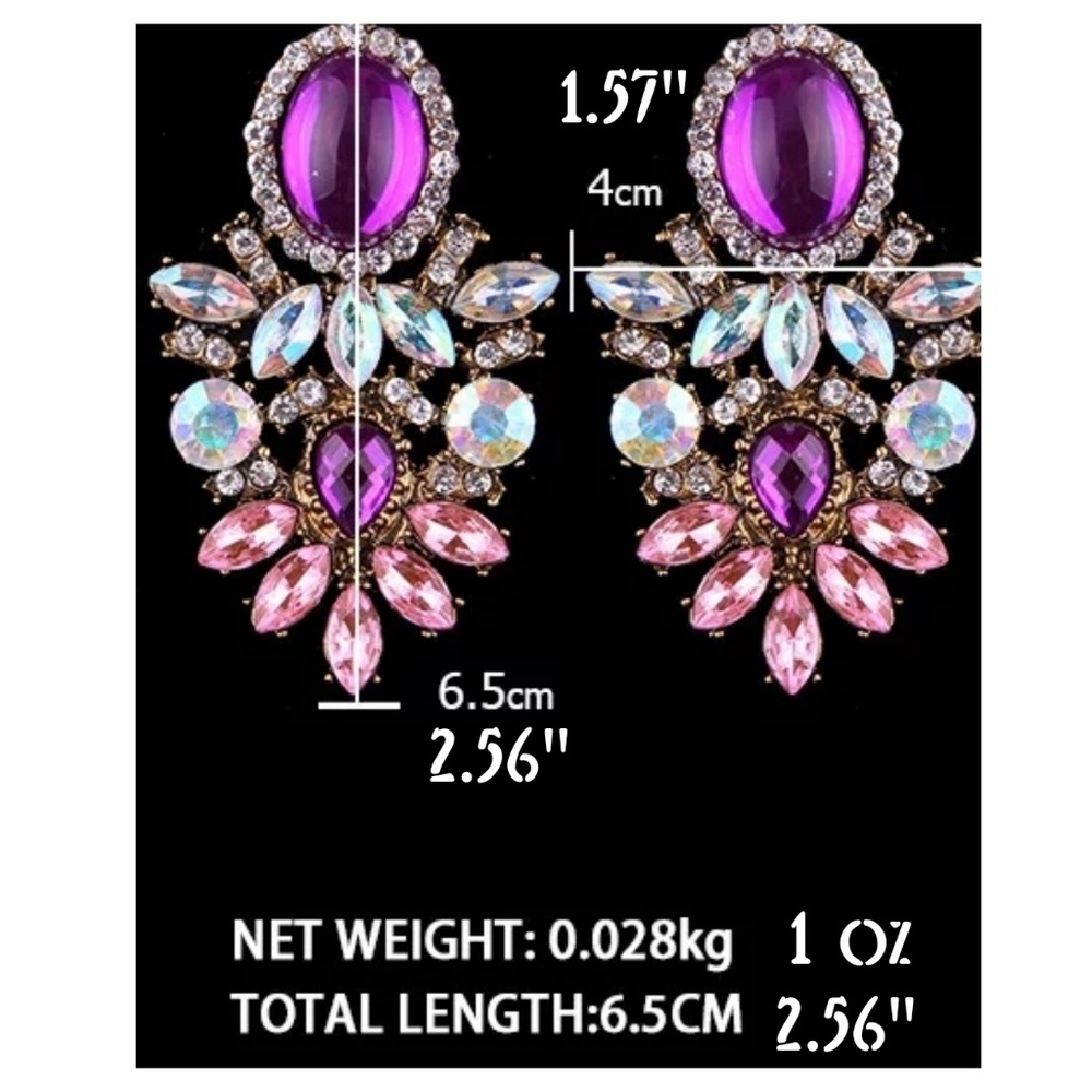 🐾PRICE DROP🐾Wht Crystal Statement Stud Earrings - Picture 3 of 4